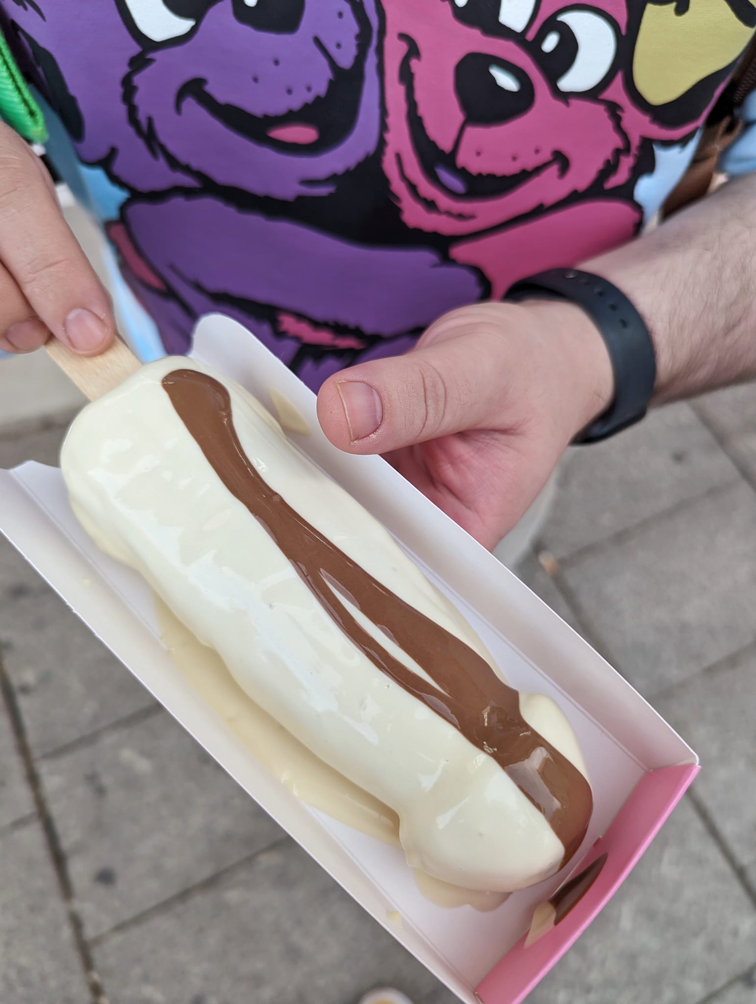 Spain: Food in Valencia - La Pollería - White chocolate waffle