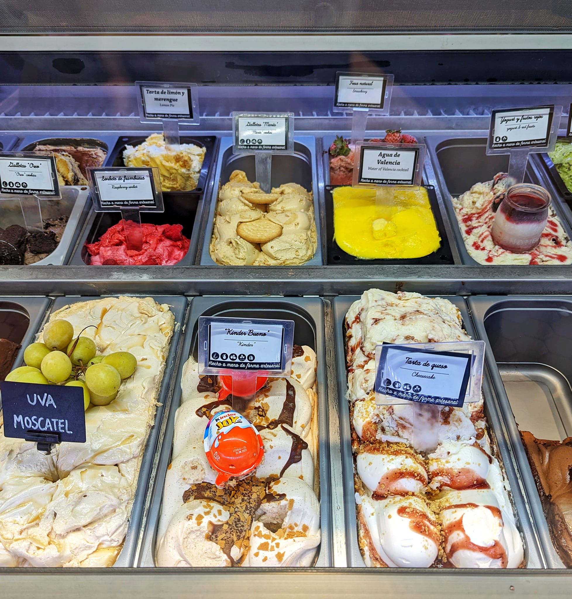 Spain: Food in Valencia - Gelato at Mercado Central