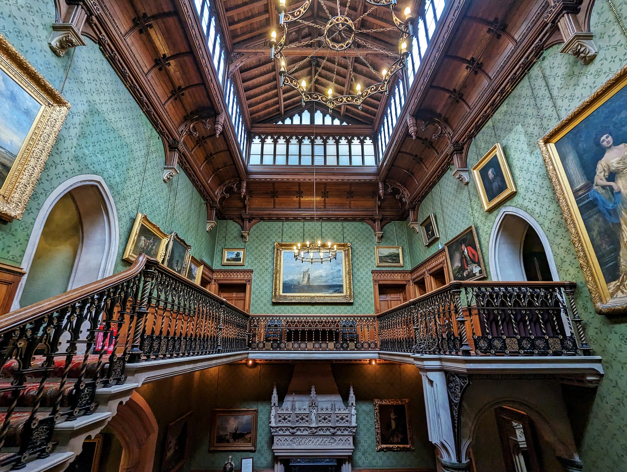 England: A few days in Bristol - Tyntesfield House - Hall