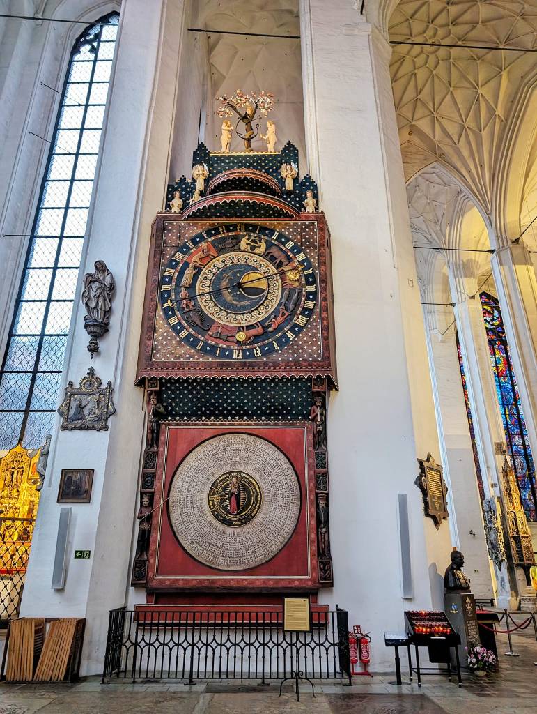 Poland: A week in Gdańsk - St. Mary's Basilica astronomical clock