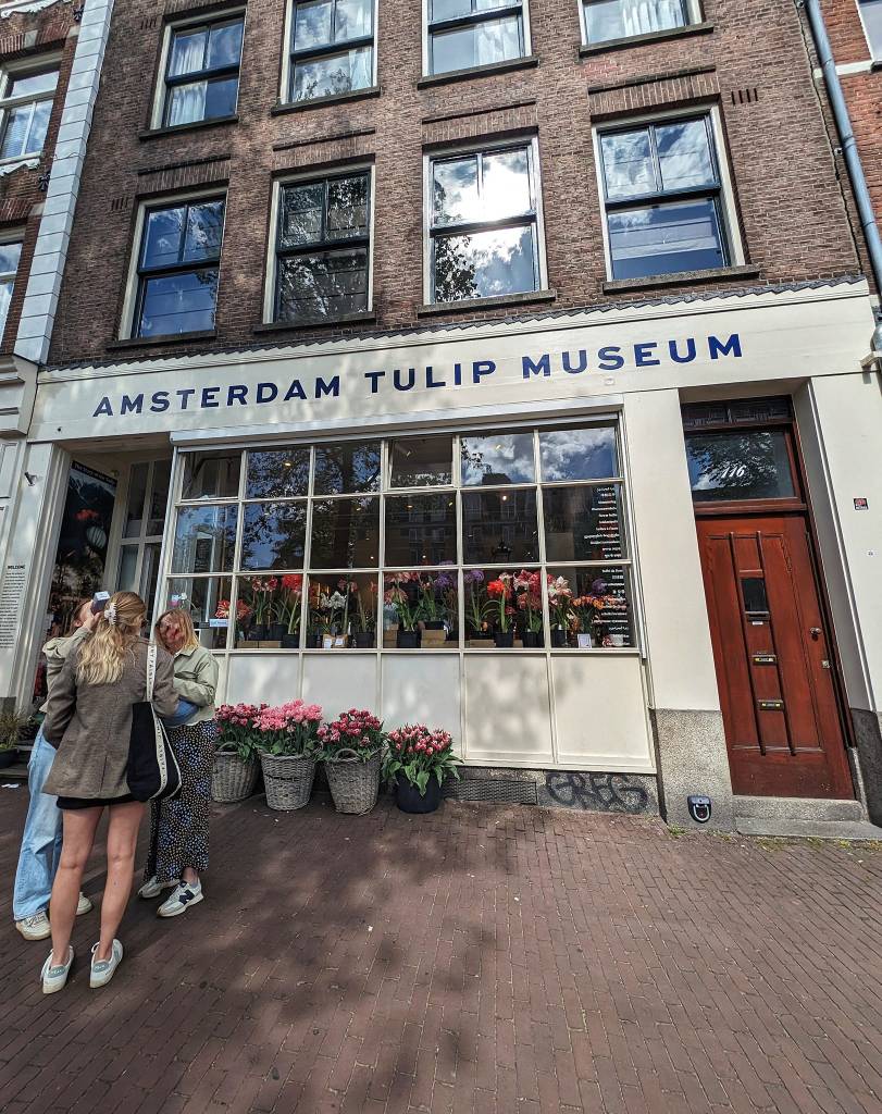 The Netherlands: 24 hours in Amsterdam on a budget - Tulip Museum entrance